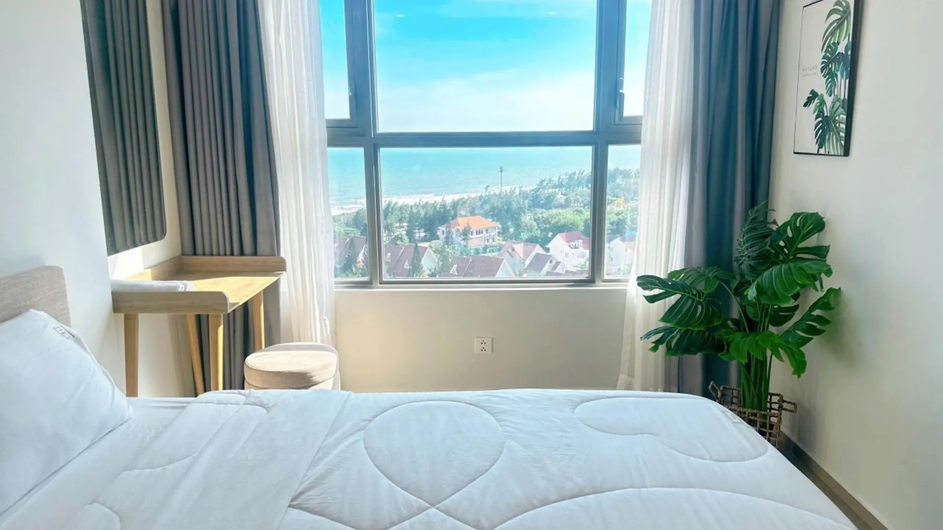 Aparthotel The Song Balcony Apartment Vung Tau
